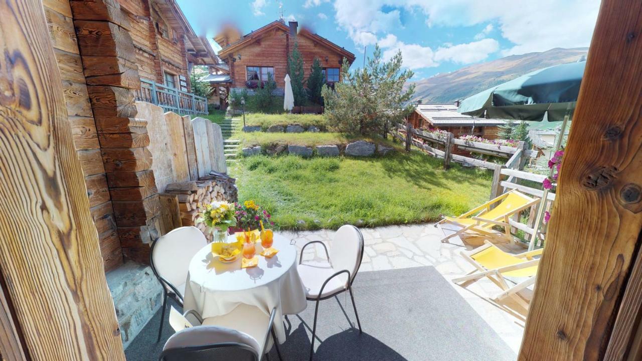 Park Village 3*